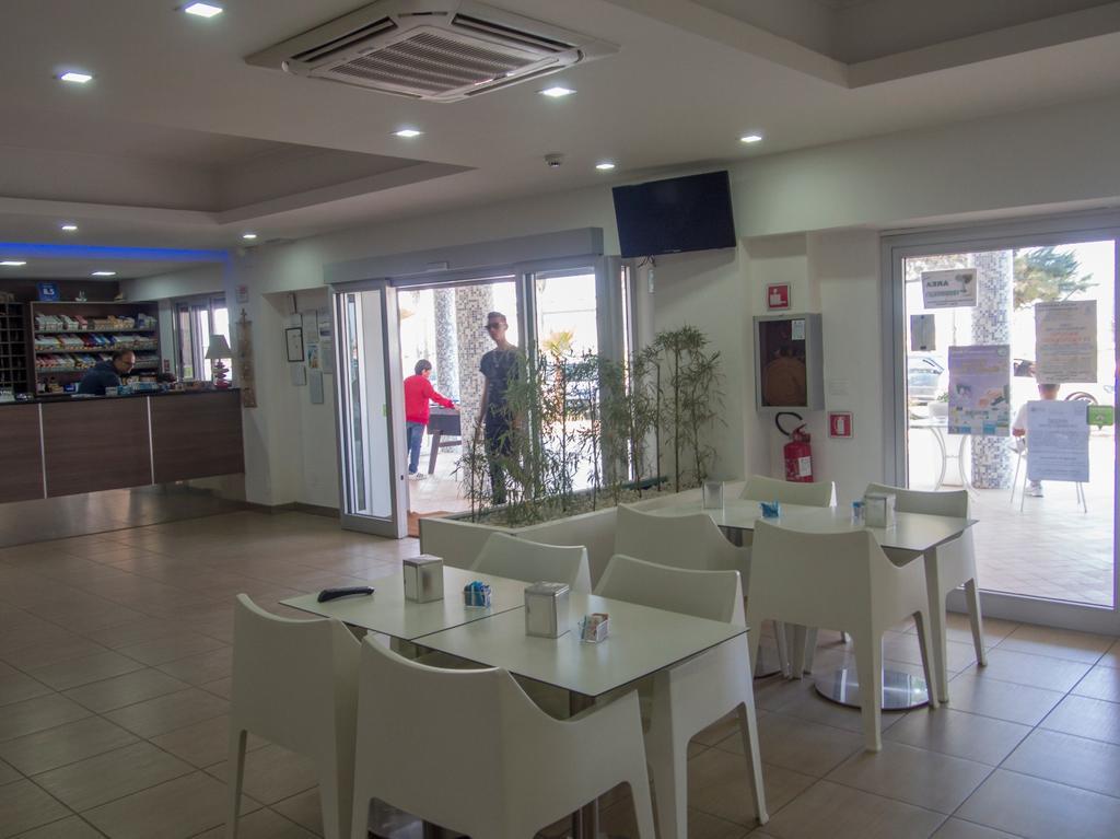 Hotel Poseidon Corigliano Calabro Eksteriør billede