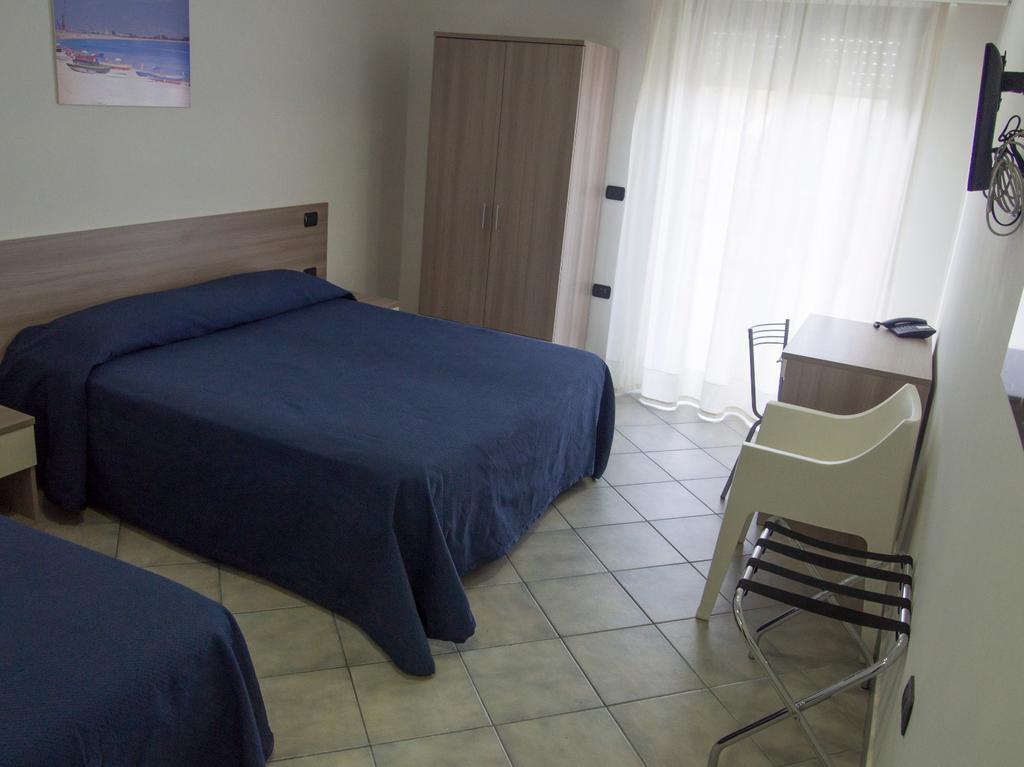 Hotel Poseidon Corigliano Calabro Eksteriør billede